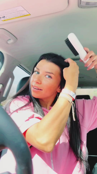 ⭐ Silka Cordless 2-in-1 Hair Straightening Brush